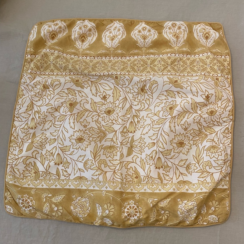Pottery Barn Euro Shams Pair